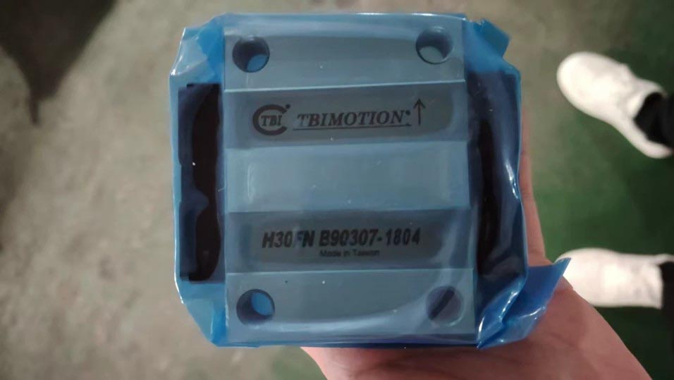 Con Trượt TBI TRS-F mặt trước chính hãng TBI Motion
