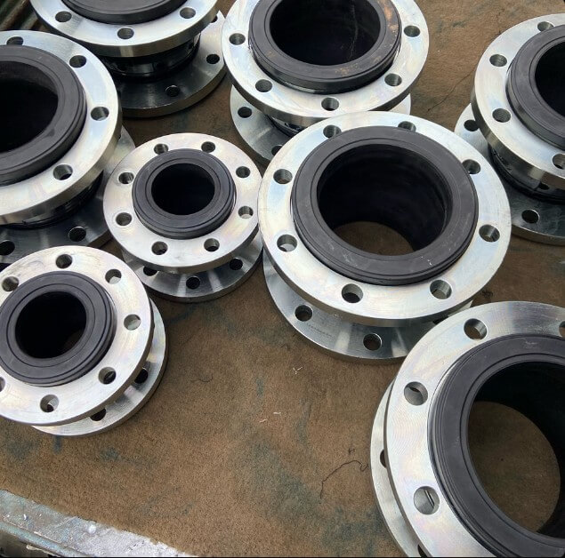 Khớp nối mềm cao su mặt bích nhiều kích thước trong thực tế