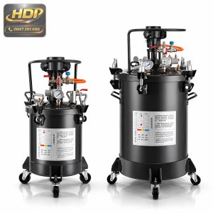 Hai mẫu thùng áp suất khuấy keo bằng thép sơn đen, tích hợp mô tơ khuấy khí nén, đồng hồ áp suất và hệ thống van điều chỉnh